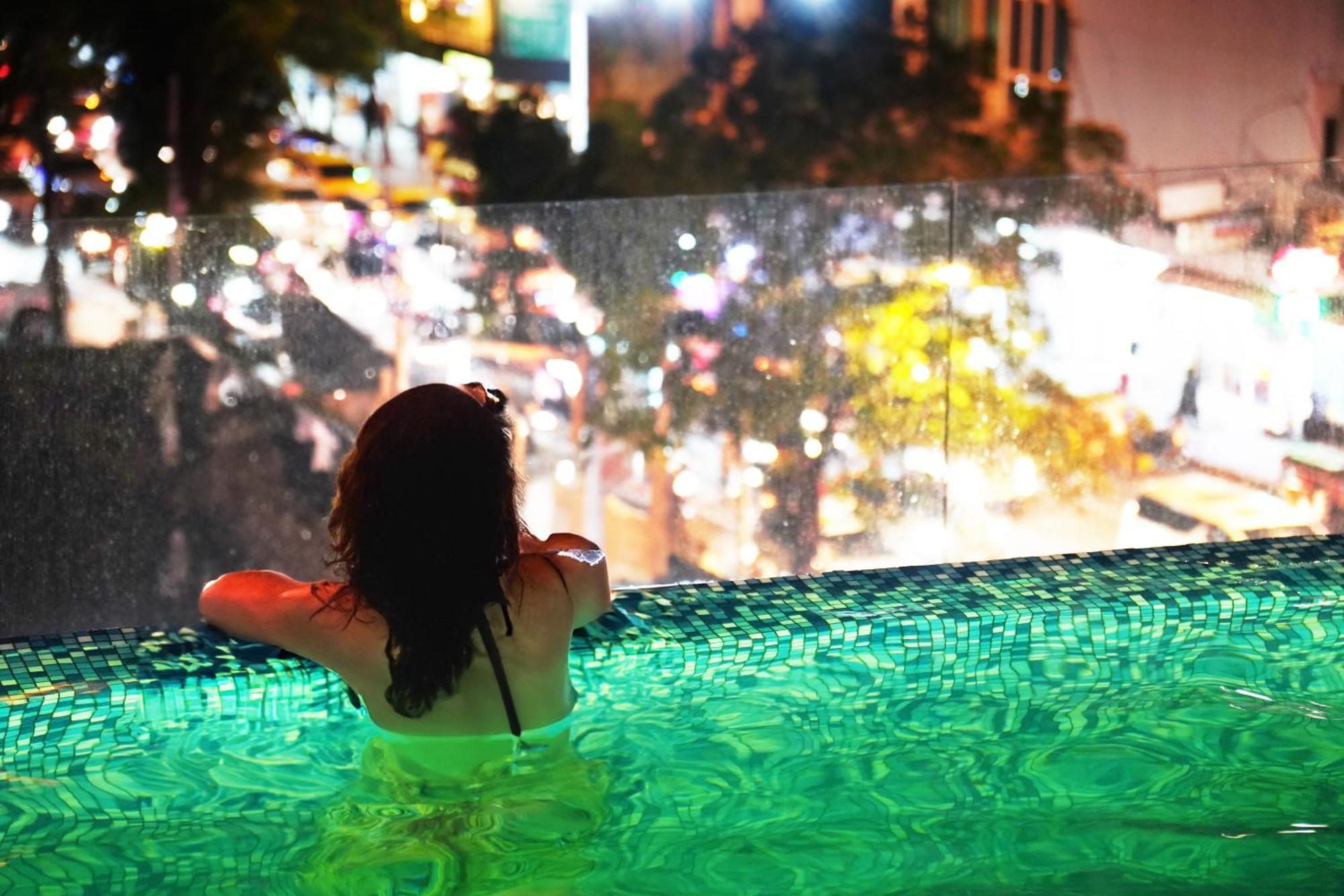 The Rich Residence Sukhumvit Nana Bangkok Luaran gambar