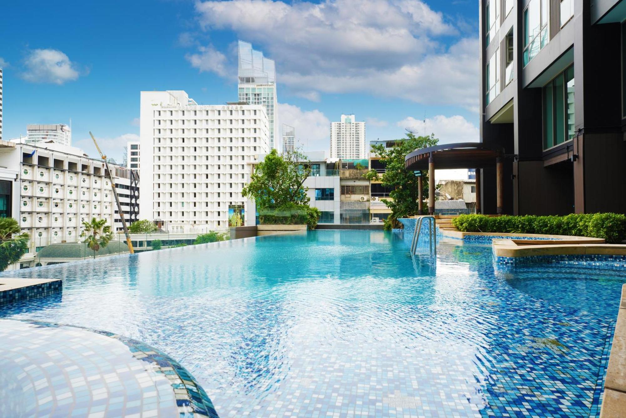 The Rich Residence Sukhumvit Nana Bangkok Luaran gambar